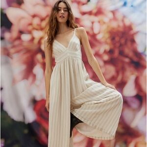 American eagle plunge wide leg jumpsuit